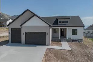1112 E 50 N, Hyde Park, UT 84318 - Photo 1