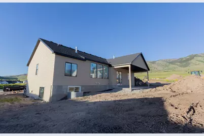 1112 E 50 N, Hyde Park, UT 84318 - Photo 31