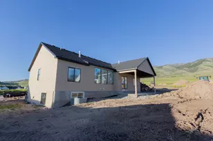 1112 E 50 N, Hyde Park, UT 84318 - Photo 31