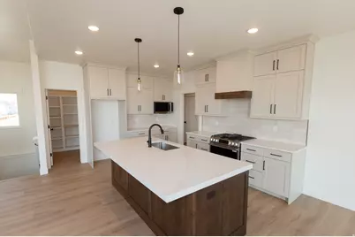 1112 E 50 N, Hyde Park, UT 84318 - Photo 9