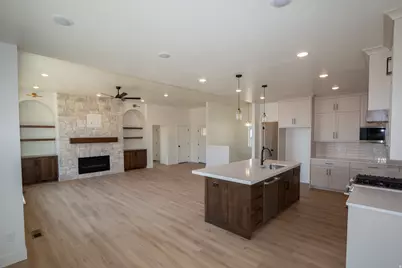 1112 E 50 N, Hyde Park, UT 84318 - Photo 15