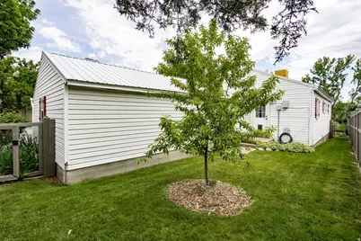 2212 E 4500 S, Salt Lake City, UT 84117 - Photo 31