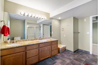 313 E Golden Pheasant Dr S, Draper, UT 84020 - Photo 41