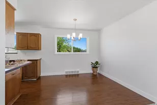 5466 Paulette Ave, West Valley, UT 84120 - Photo 7