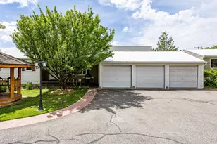 2212 E 4500 S, Salt Lake City, UT 84117 - Photo 33