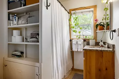 2212 E 4500 S, Salt Lake City, UT 84117 - Photo 43