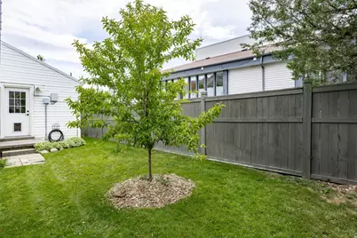 2212 E 4500 S, Salt Lake City, UT 84117 - Photo 27