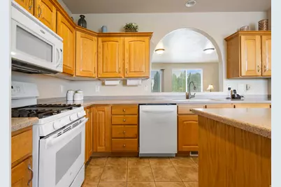 6682 S Townley St, West Jordan, UT 84081 - Photo 7