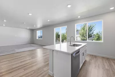 240 W 1320 N, Tooele, UT 84074 - Photo 29