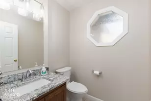 88 W Canyon View Dr N, Farmington, UT 84025 - Photo 25