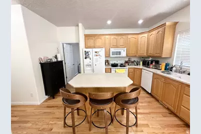 1563 W Turtle Dove Ln, West Jordan, UT 84088 - Photo 17