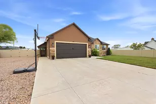 165 W 700 N, Nephi, UT 84648 - Photo 41