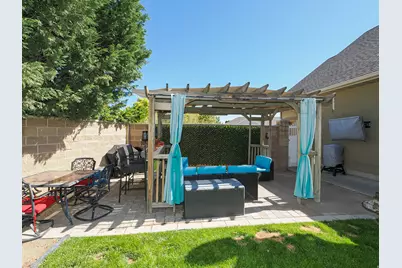 8124 S Macks Inn Cir, West Jordan, UT 84081 - Photo 9