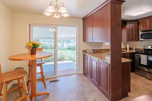 322 E Ln Circle, Sandy, UT 84070 - Photo 11