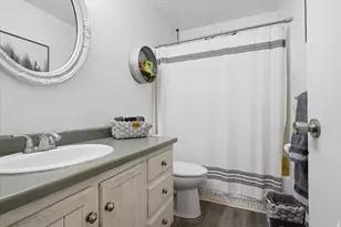 2811 W Lastrada Way S, Riverton, UT 84065 - Photo 17