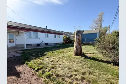 4579 S 250 E, Washington Terrace, UT 84405 - Photo 19
