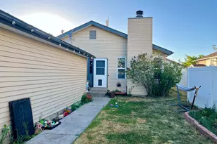 3038 S Arthurs Ct W, West Valley, UT 84120 - Photo 5