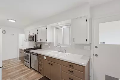 2090 W 5800 S, Roy, UT 84067 - Photo 11