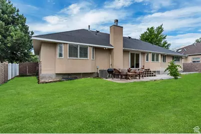 1528 E Buttercup Dr, Sandy, UT 84092 - Photo 35