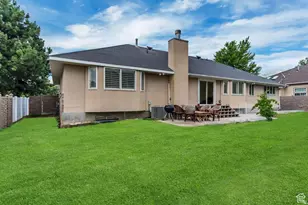 1528 E Buttercup Dr, Sandy, UT 84092 - Photo 35
