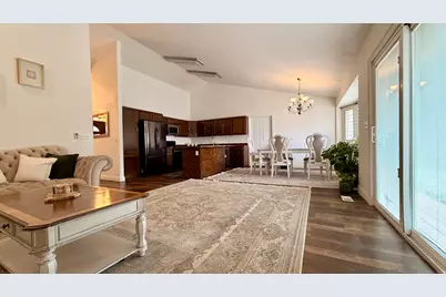 1528 E Buttercup Dr, Sandy, UT 84092 - Photo 7