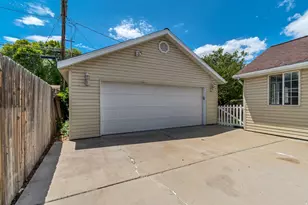 388 E 6220 S, Murray, UT 84107 - Photo 3