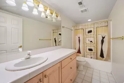 1576 E Bridlebrook Cir S, Salt Lake City, UT 84117 - Photo 29