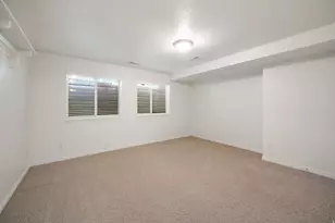 1576 E Bridlebrook Cir S, Salt Lake City, UT 84117 - Photo 27