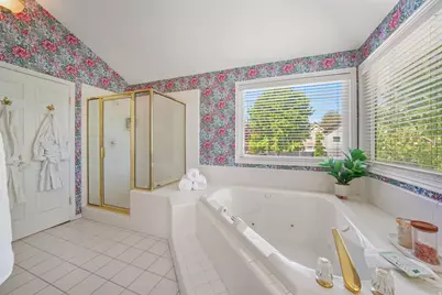 1576 E Bridlebrook Cir S, Salt Lake City, UT 84117 - Photo 21