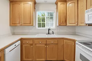 1990 S 424 E, Orem, UT 84058 - Photo 9