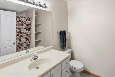 1990 S 424 E, Orem, UT 84058 - Photo 29