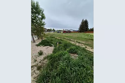 411 N Sunrise Dr, Garden City, UT 84028 - Photo 3