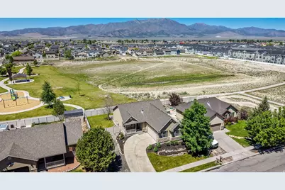 3727 N N Summer Way E, Eagle Mountain, UT 84005 - Photo 25