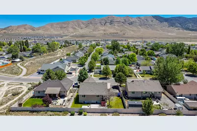 3727 N N Summer Way E, Eagle Mountain, UT 84005 - Photo 31