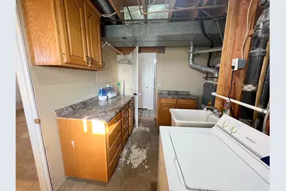 145 S Alta St, Roosevelt, UT 84066 - Photo 33