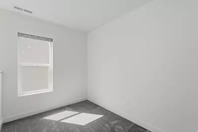 915 N Evelyn St W, Farmington, UT 84025 - Photo 17