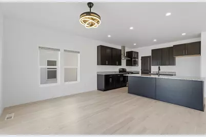 915 N Evelyn St W, Farmington, UT 84025 - Photo 13