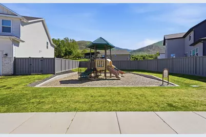 915 N Evelyn St W, Farmington, UT 84025 - Photo 7