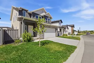915 N Evelyn St W, Farmington, UT 84025 - Photo 1