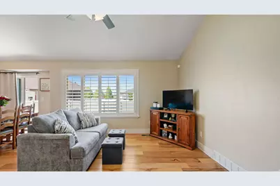 448 W McAllister Ln, Saratoga Springs, UT 84045 - Photo 9