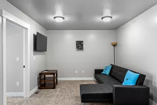 130 W Seasons Ln, Garden City, UT 84028 - Photo 17