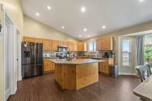 5609 S 4525 W, Hooper, UT 84315 - Photo 7
