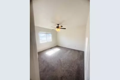 1612 E Shadow Dr, Eagle Mountain, UT 84005 - Photo 9