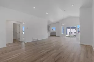 240 E 770 N, Santaquin, UT 84655 - Photo 13
