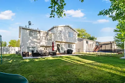 719 N 1725 W, Clinton, UT 84015 - Photo 25