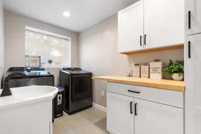 719 N 1725 W, Clinton, UT 84015 - Photo 19