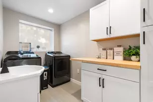 719 N 1725 W, Clinton, UT 84015 - Photo 19