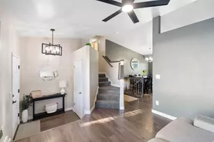 719 N 1725 W, Clinton, UT 84015 - Photo 23