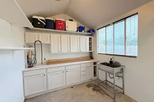 681 E Abbottsford Ct S, Sandy, UT 84070 - Photo 47