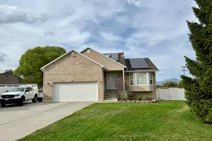 681 E Abbottsford Ct S, Sandy, UT 84070 - Photo 51